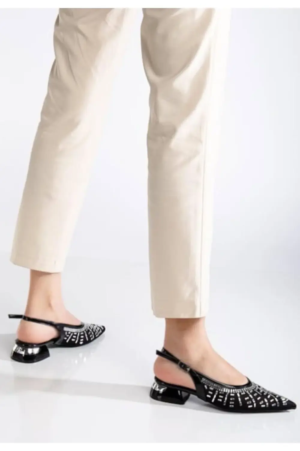 Piyar Siyah Taşlı Topuklu Ayakkabı