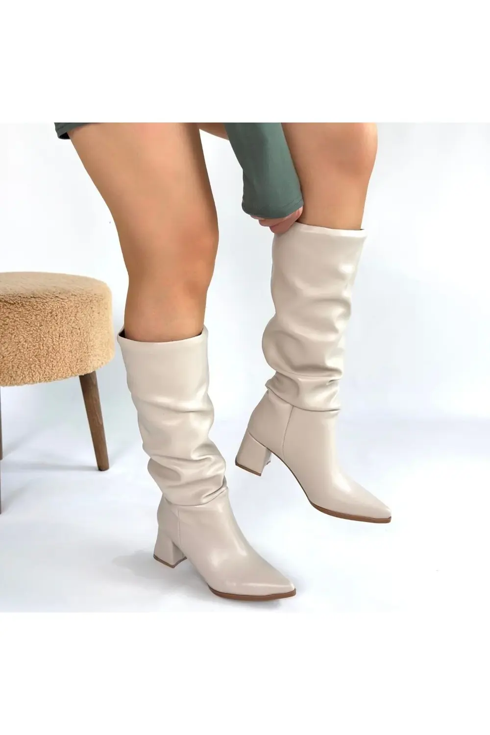 Piyat Ten Cilt Topuklu Çizme