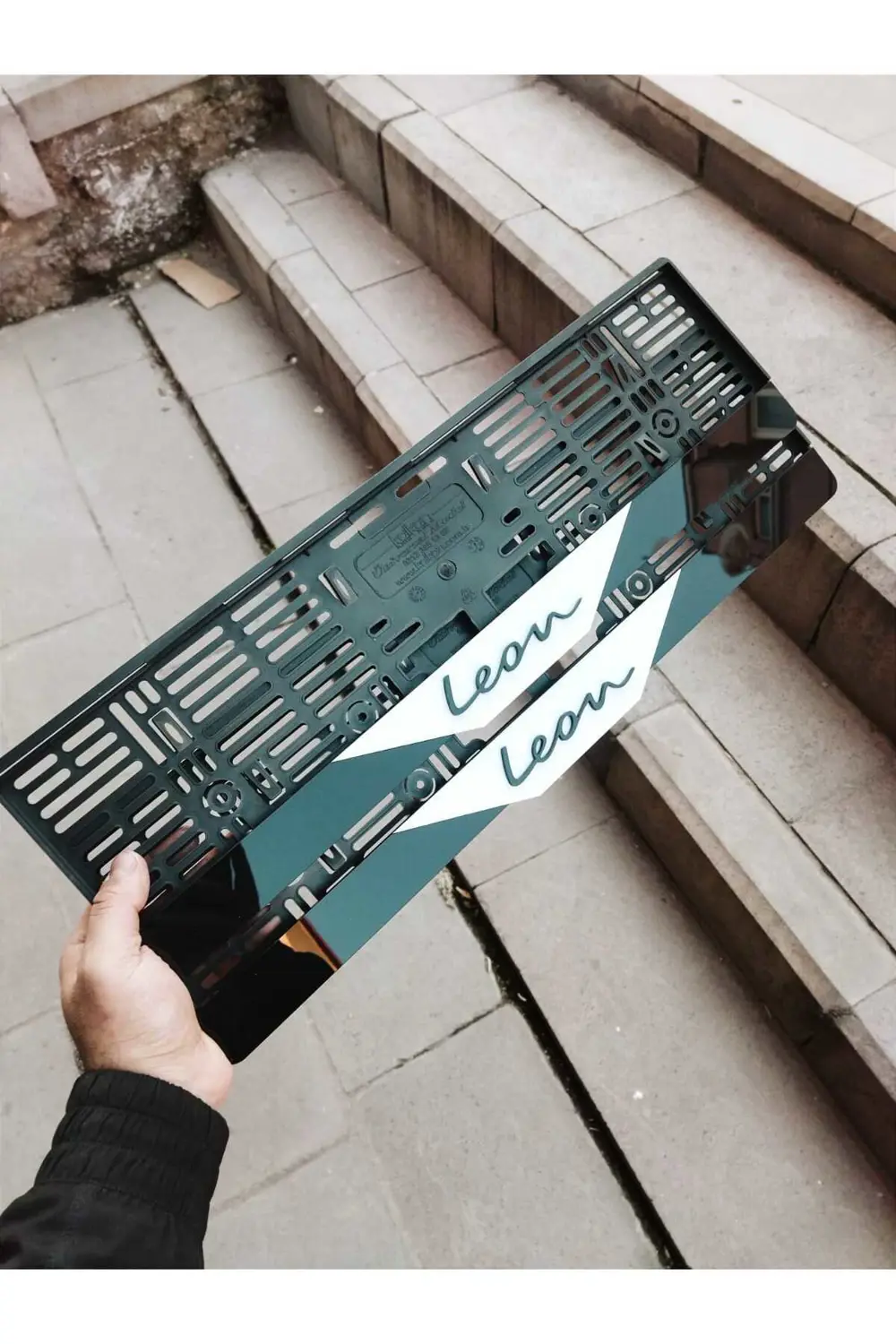 Plakalık Lazer Kesim Pleksi ( 2 Adet ) LEON KİŞİYE ÖZEL PLAKALIK 