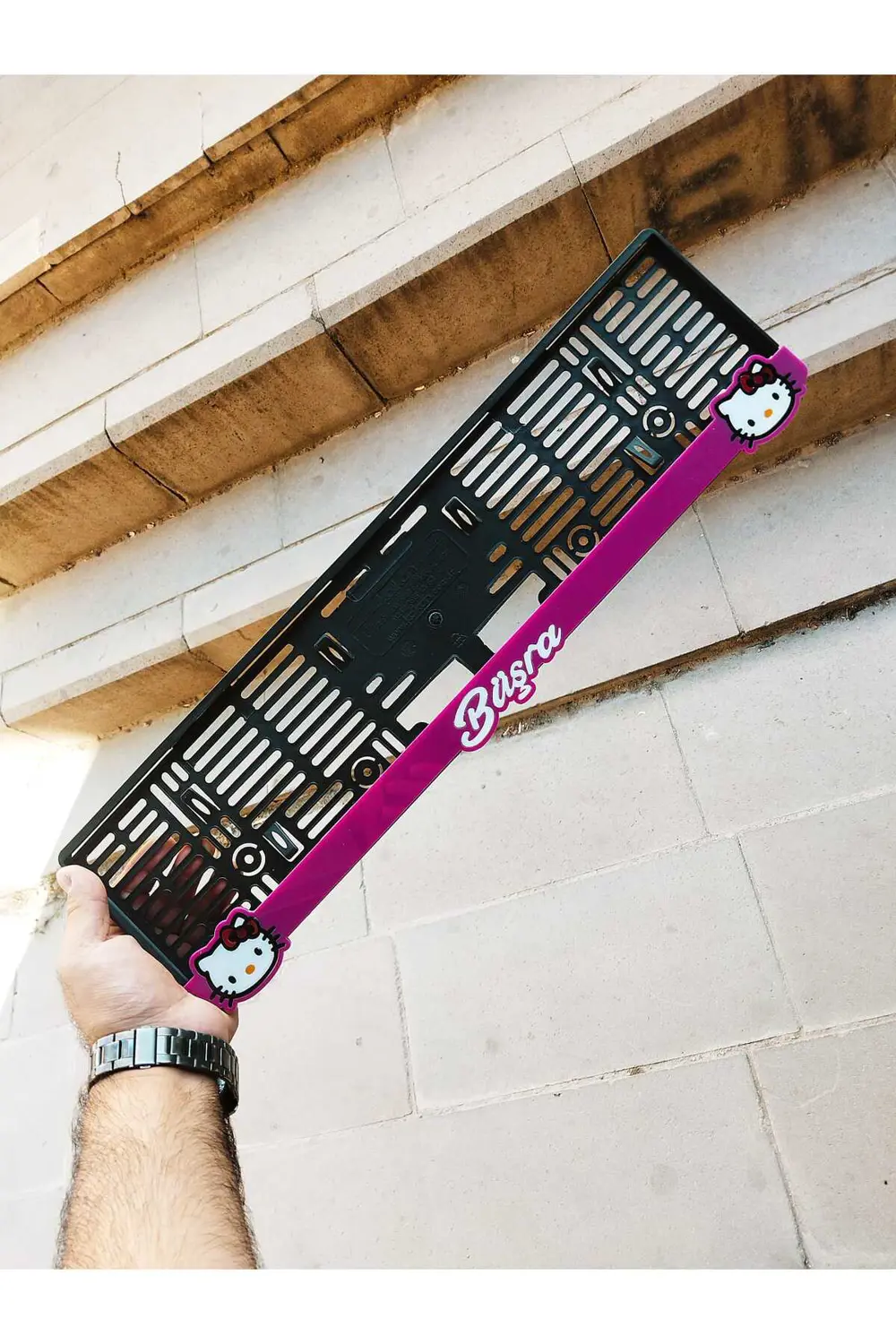 Plakalık Lazer Kesim Pleksi Uyumlu (2 Adet)Hello Kity(araç için) 