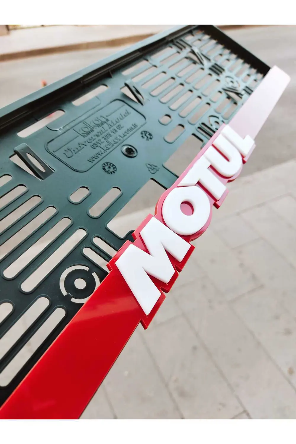 PLAKALIK MOTUL LAZER KESİM PLEKSİ( 2 ADET )