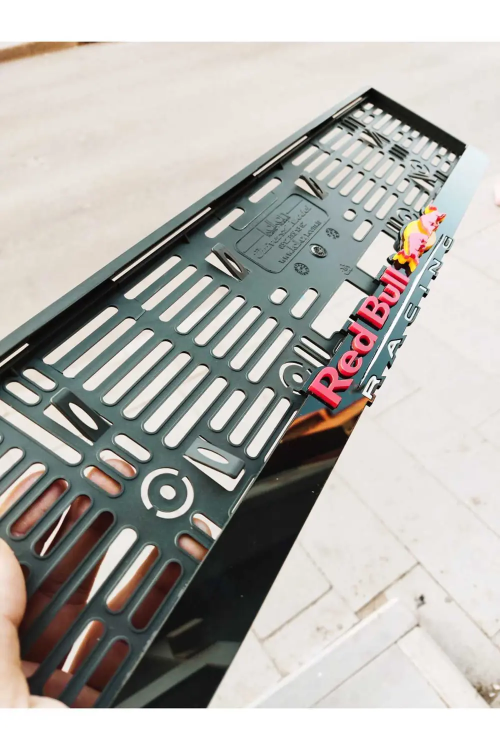 PLAKALIK REDBULL RACING 3D KABARTMA LAZER KESİM PLEKSİ ( 2 ADET )