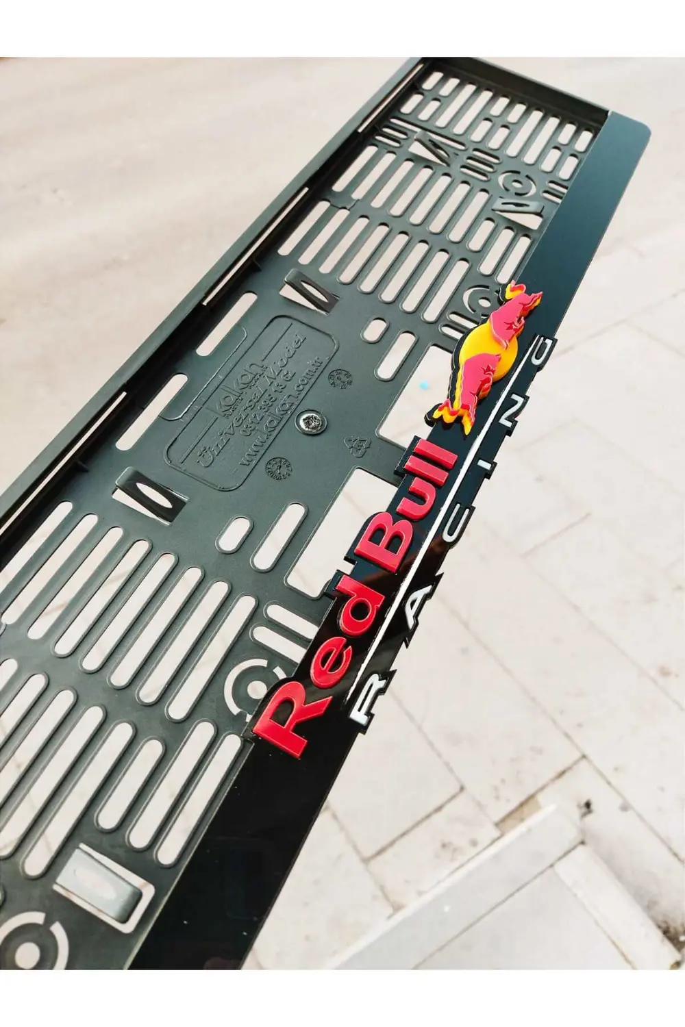 PLAKALIK REDBULL RACING 3D KABARTMA LAZER KESİM PLEKSİ ( 2 ADET )