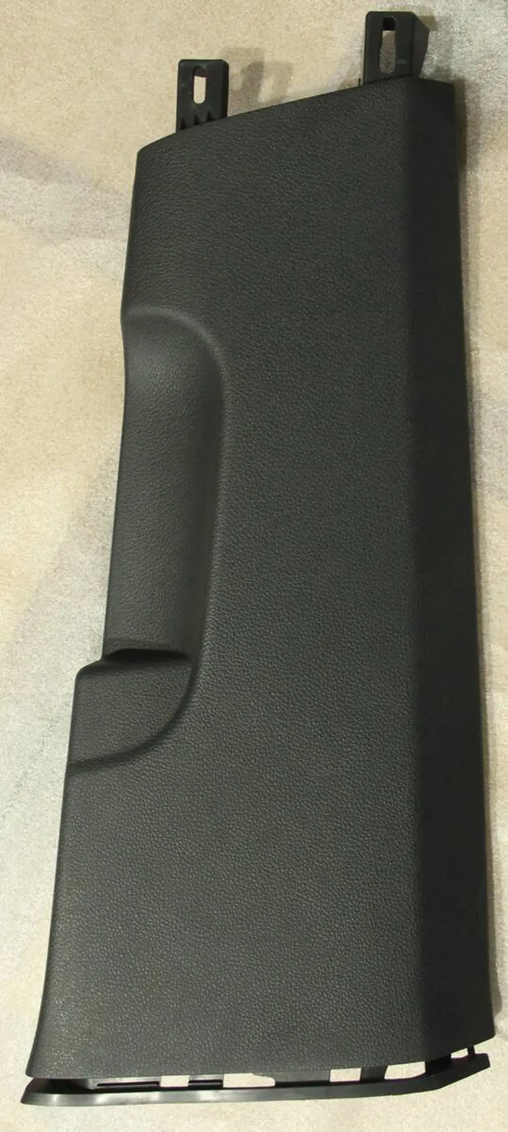 Plastik Kaplama B Sütun Sağ Alt (VW Orjinal)(5G4867292D)(Golf 7)