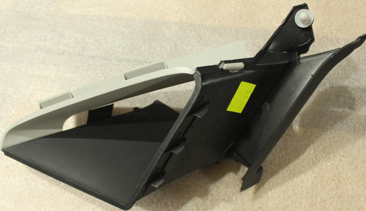 Plastik Kaplama A Sütun Orta Sol (VW)(5G0868143B)(Golf 7)