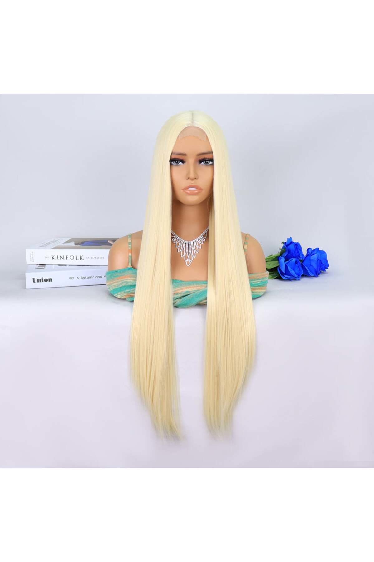 Defnada Platin Sarısı Ekstra Uzun Tül Peruk