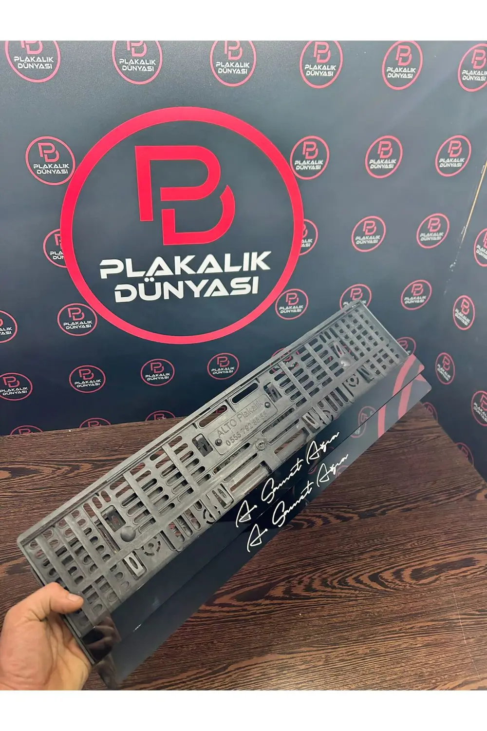 PLEKSİ PIANOBLACK LAZER MARKALAMA ARAÇ PLAKALIĞI ULTRA PARLAK ZEM