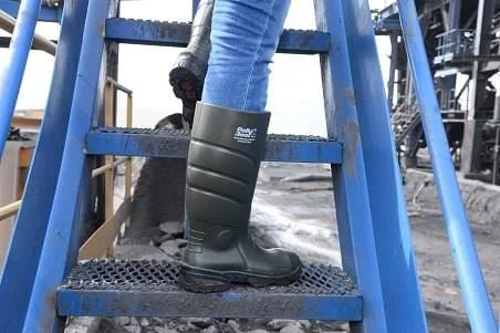 Polly Boot Vega 47 Numara Çelik Burunlu Poliüretan İş Çizmesi Polly Boot Vega 47 Numara Çelik Burunlu Poliüretan İş Çizmesi