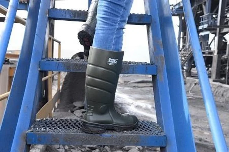 Pollyboot Vega 48 Numara Çelik Burunlu Çizme Poliüratan Pollyboot Vega 48 Numara Çelik Burunlu Çizme Poliüratan - Görsel 2