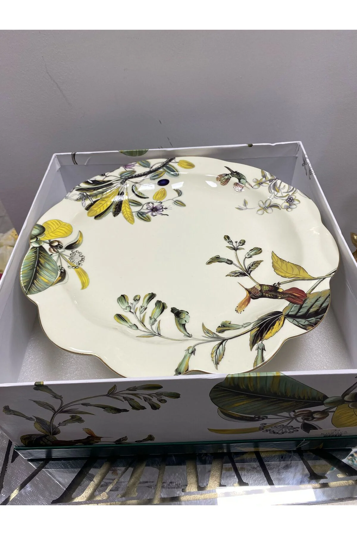 Porselen Ayaklı Yuvarlak Sunum Tabağı (Olive) 34*34*15