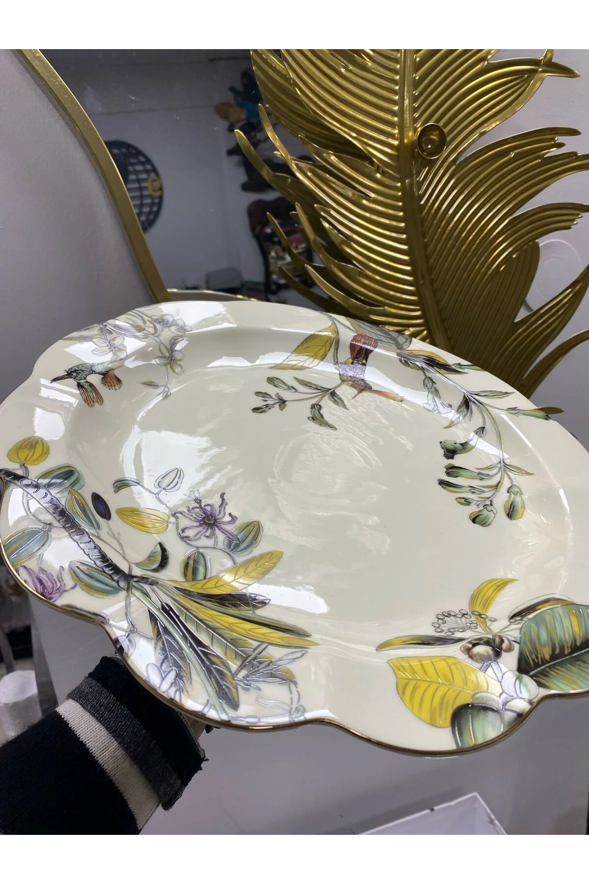 Porselen Ayaklı Yuvarlak Sunum Tabağı (Olive) 34*34*15