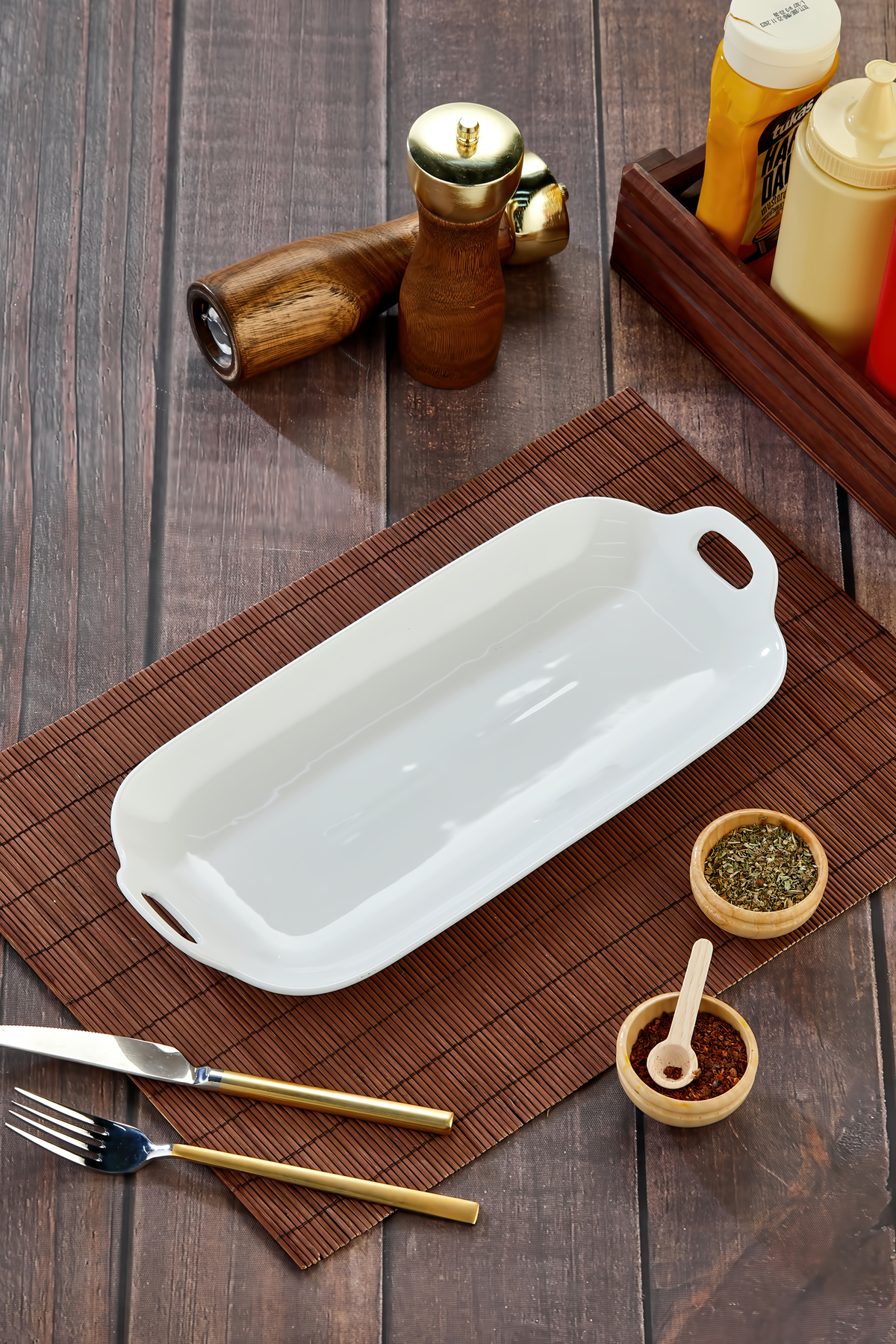 Porselen Dikdörtgen Sunum ve Servis Tabağı 36,5x16x4 cm – Şık Kah Porselen Dikdörtgen Sunum ve Servis Tabağı 36,5x16x4 cm – Şık Kah