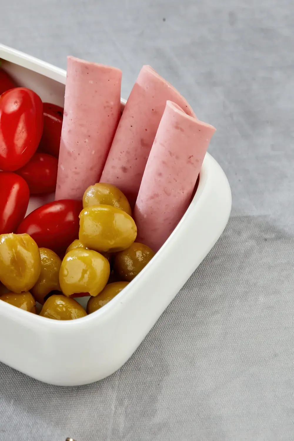 Porselen Dikdörtgen Meze ve Servis Tabağı 16x12x4 cm – Şık Sunum