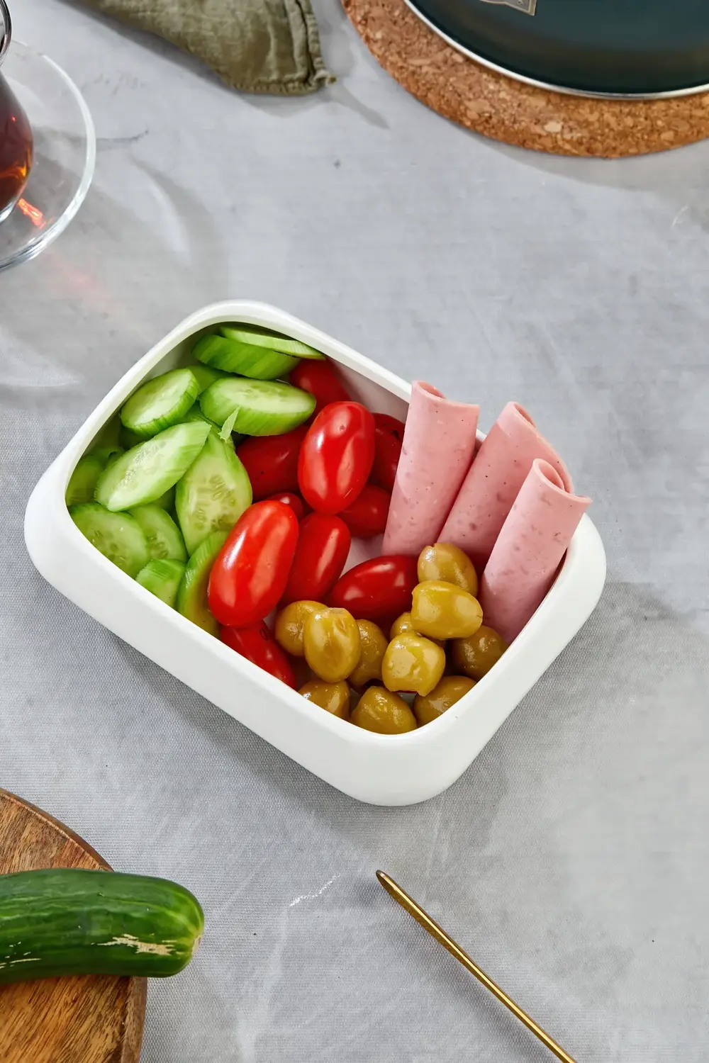 Porselen Dikdörtgen Meze ve Servis Tabağı 16x12x4 cm – Şık Sunum