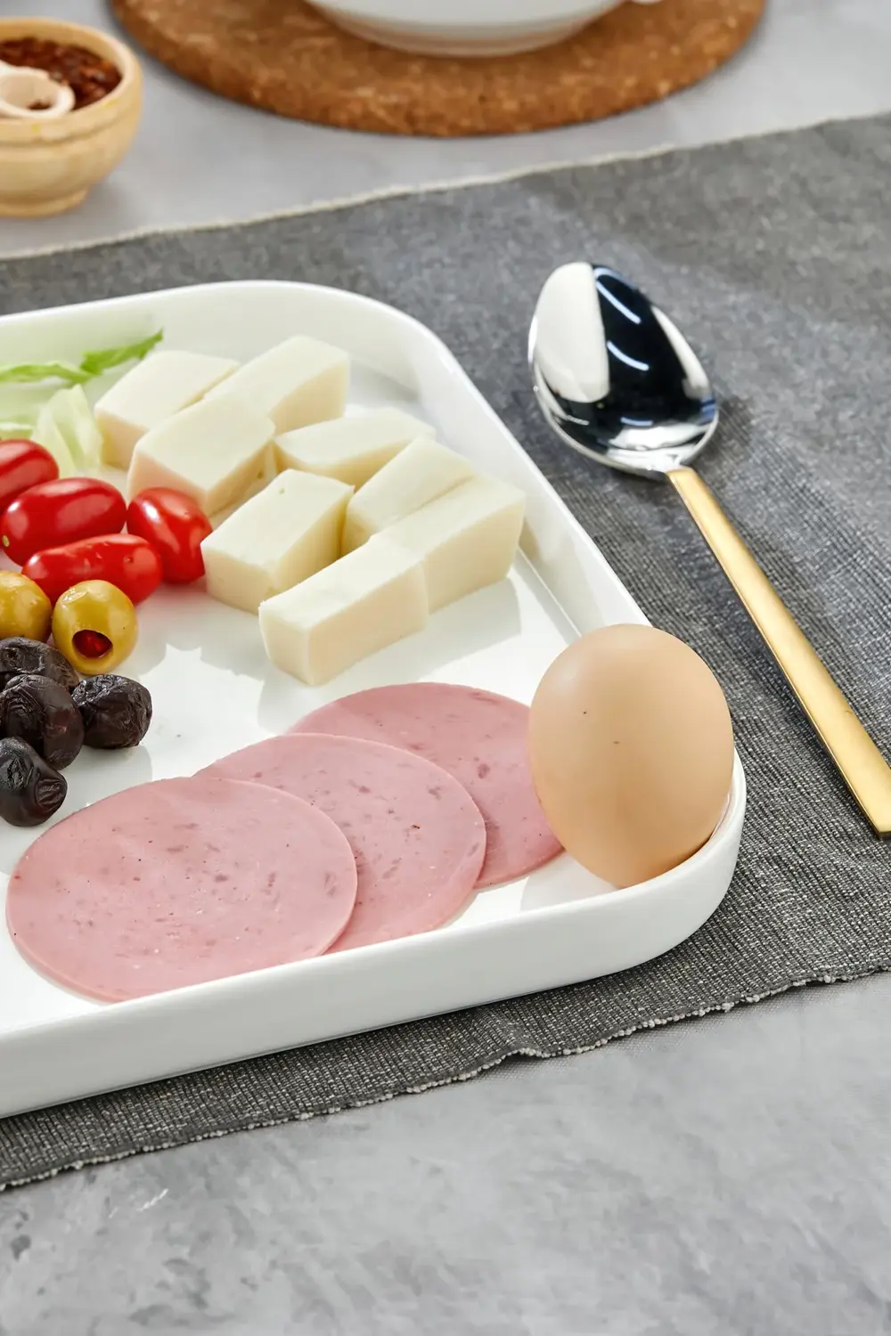 Porselen Kare Servis ve Kahvaltı Tabağı 25x25 cm – Şık Sunum Taba