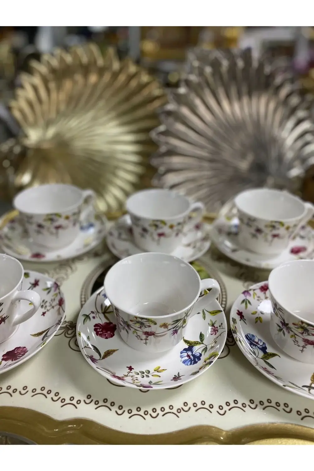 Porselen Laura Çiçekli Çay Fincanı