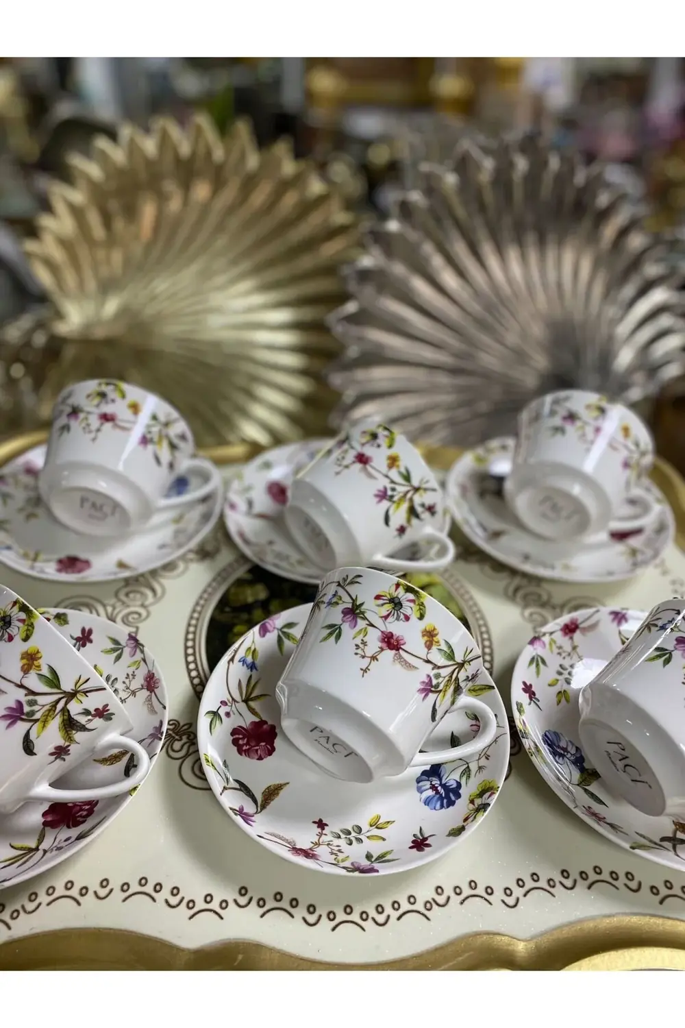 Porselen Laura Çiçekli Çay Fincanı