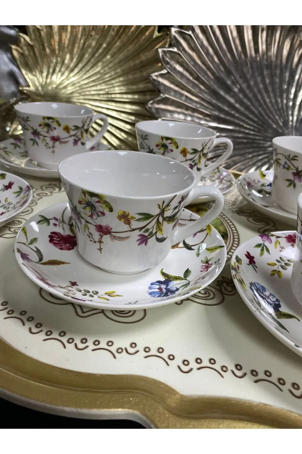 Porselen Laura Çiçekli Çay Fincanı