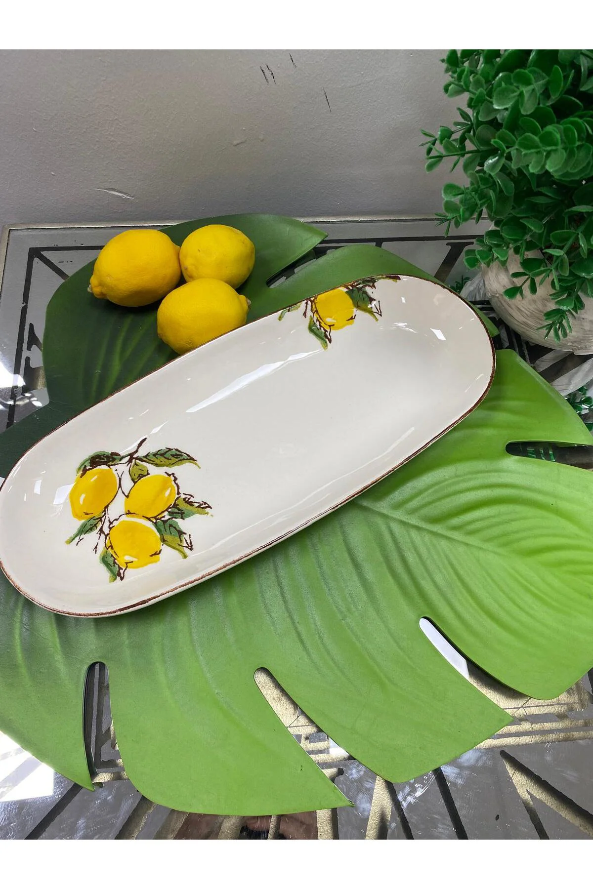 Porselen Limon Desenli Kayık Tabak 36 CM Porselen Limon Desenli Kayık Tabak 36 CM