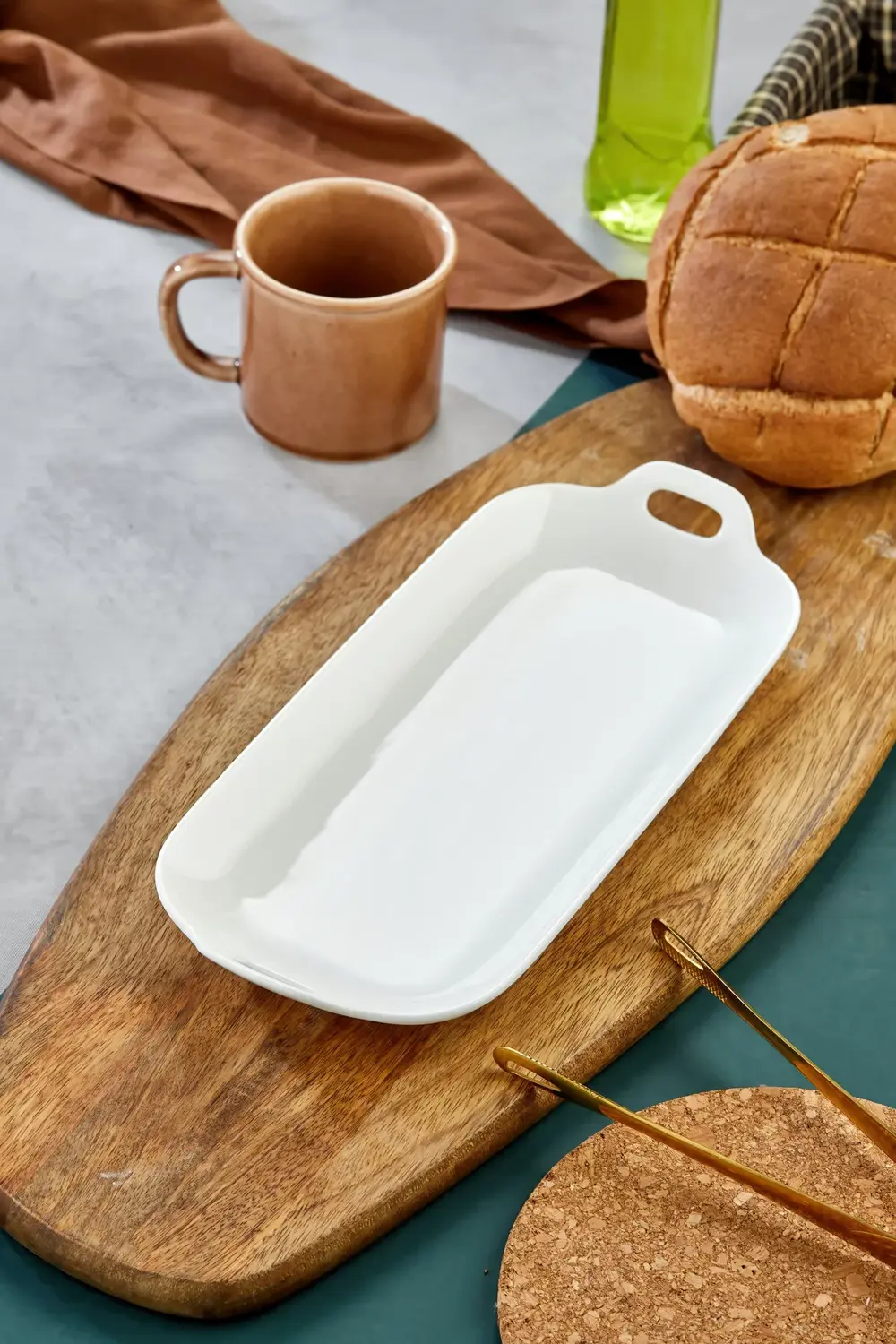 Porselen Uzun Kulplu Sunum Tabağı 31x13,5x3,5 cm