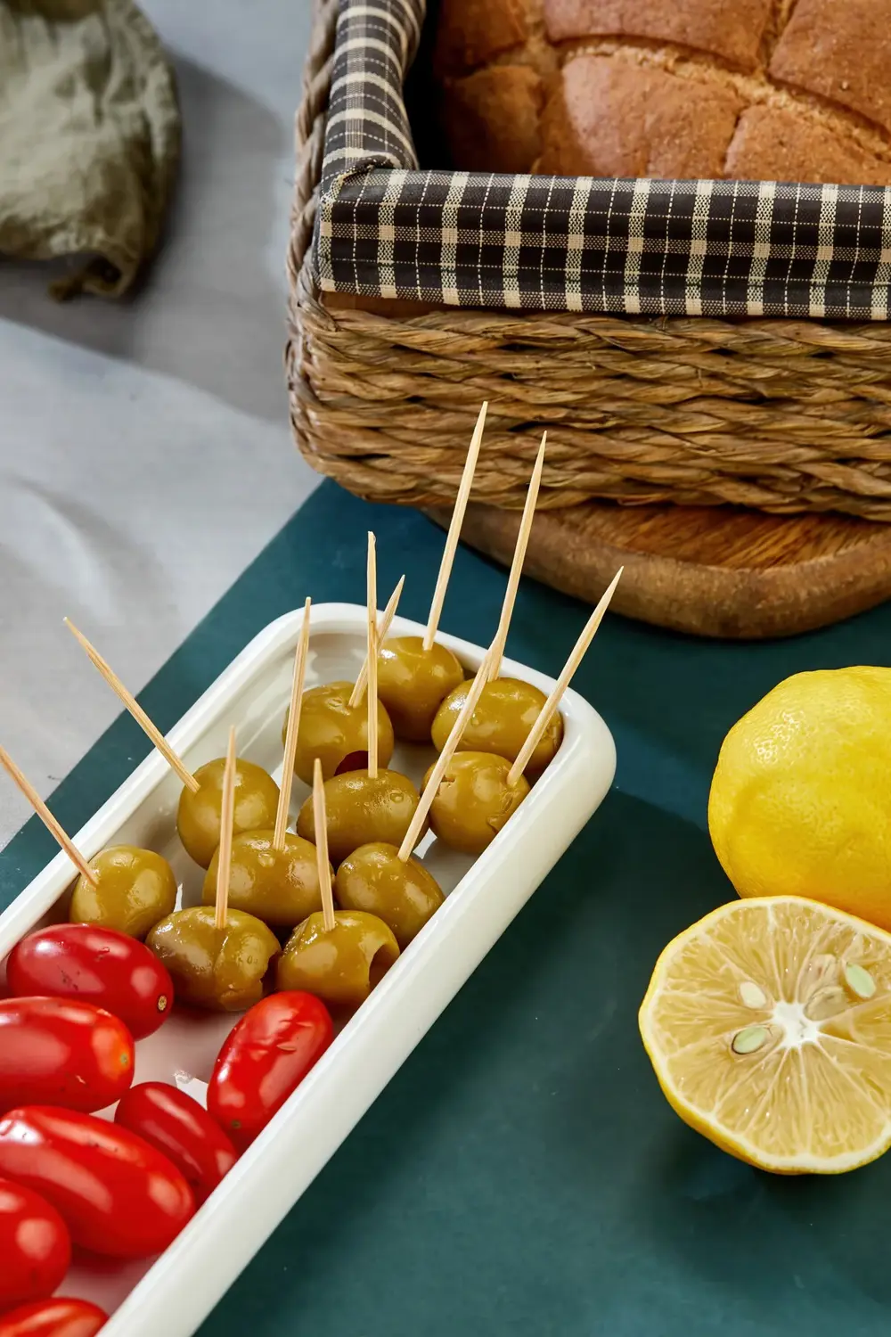 Porselen Uzun Sunum ve Meze Tabağı 28x7,5 cm – Şık Servis