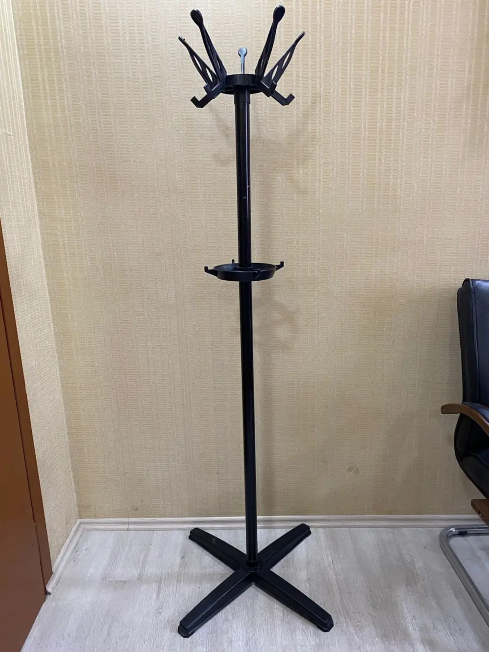 PORTATİF PORTMANTO PLASTİK