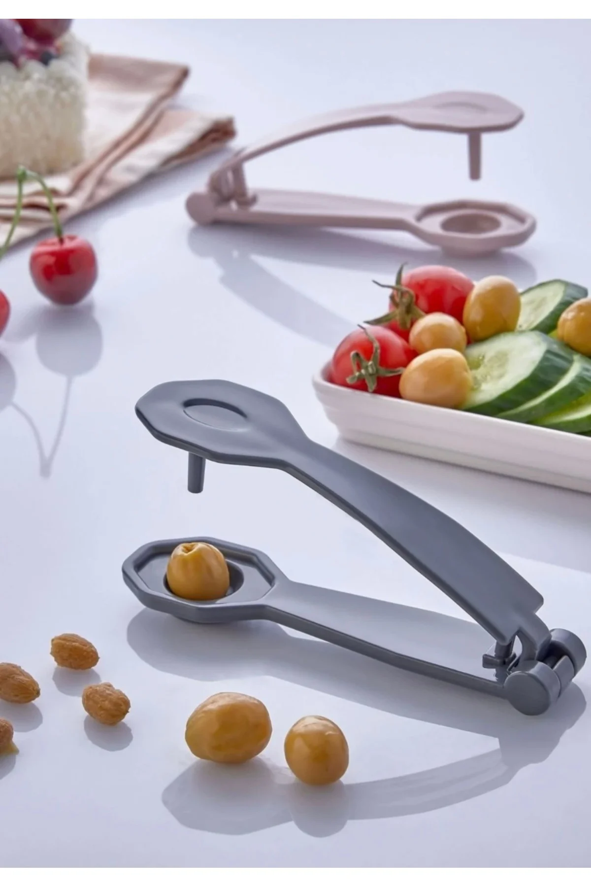 Pratik Çekirdek Ayıklama Aparatı Vişne Zeytin Çekirdeği Çıkarmaya