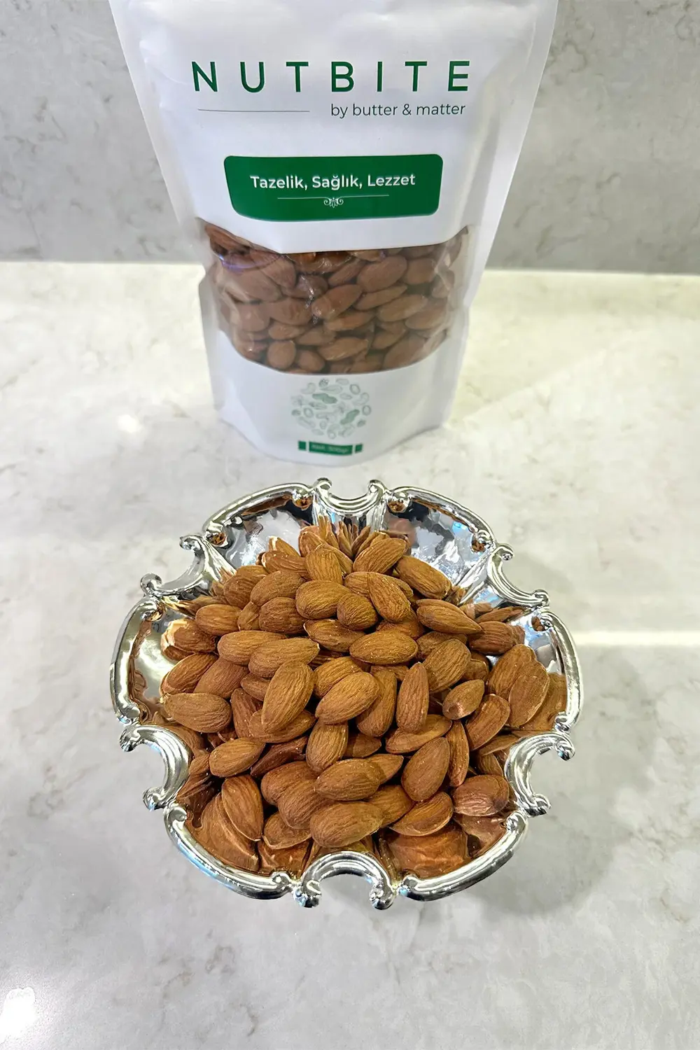 Premium Çiğ Badem İçi 1kg - Taptaze Yeni Mahsül