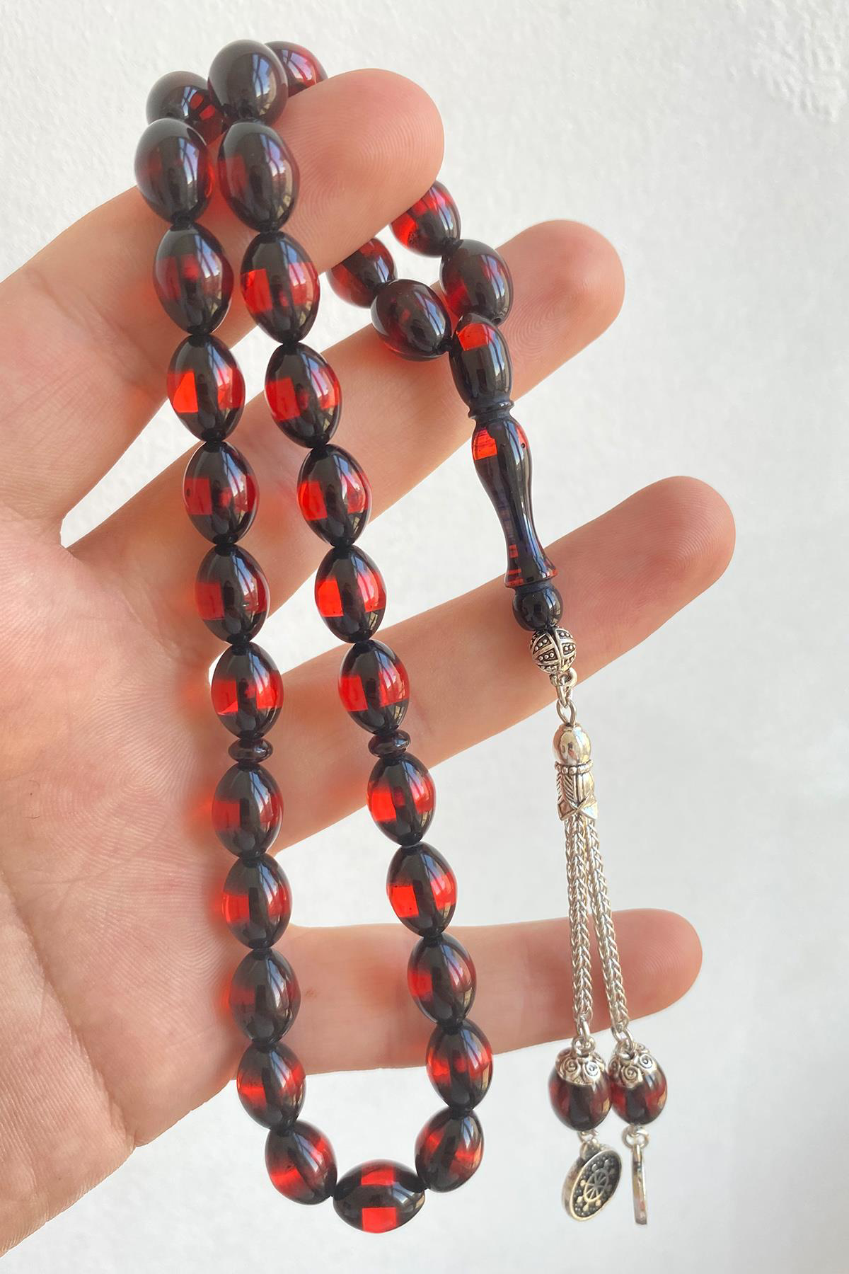 Pres Kehribar Tesbih Yuvarlak Kesim Sürmeli Kırmızı Renkli Metal 