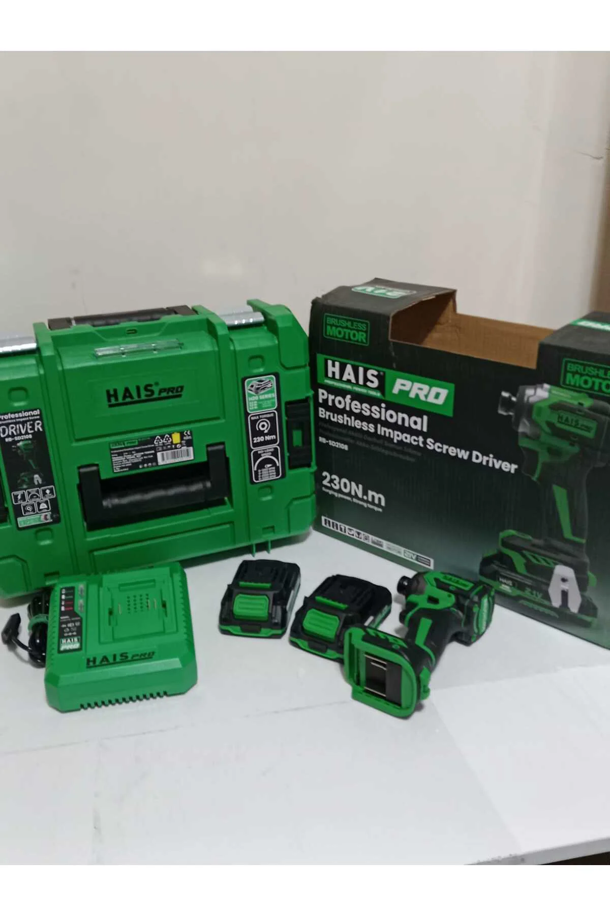 PRO AKÜLÜ VİDALAMA DARBELİ SOMUN SIKMA 21 V 2 AH 230NM RB-SD2108