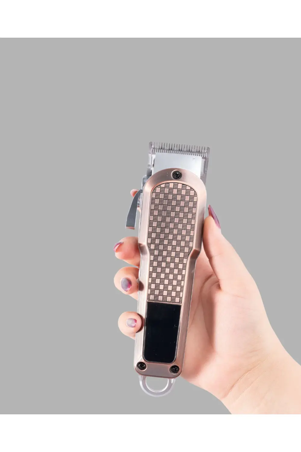 Profesyonel 7000RPM Saç Kesim Makinesi – Type-C Şarjlı, LCD Ekran