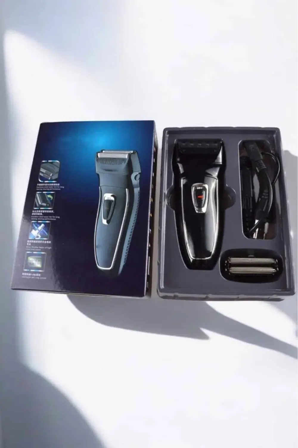 Profesyonel Erkeklere Özel Kişisel Bakım İçin Çok Yönlü Tıraş Çöz