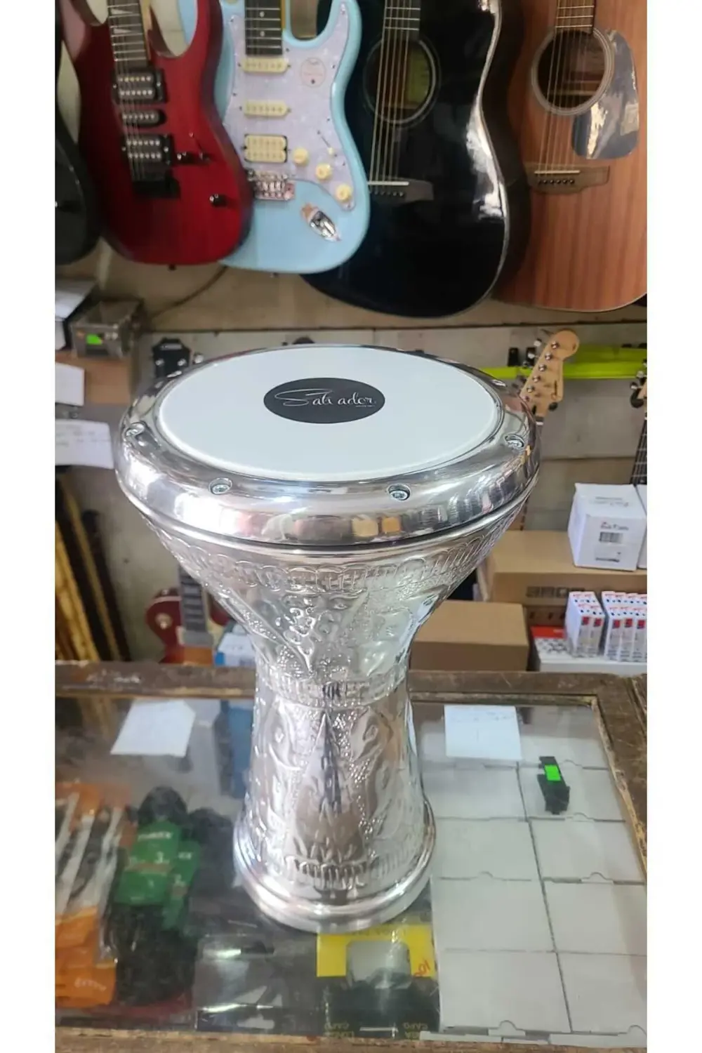 Profesyonel Işlemeli Desenli Döküm Darbuka Mısır Çömlek Darbuka -