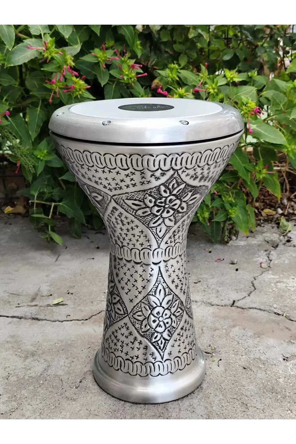 Profesyonel Işlemeli Desenli Döküm Darbuka Mısır Çömlek Darbuka -