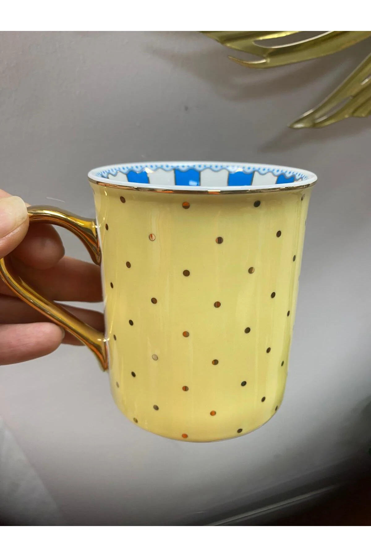 Puantiyeli Porselen Yaldızlı Kupa Renkli 200 ML
