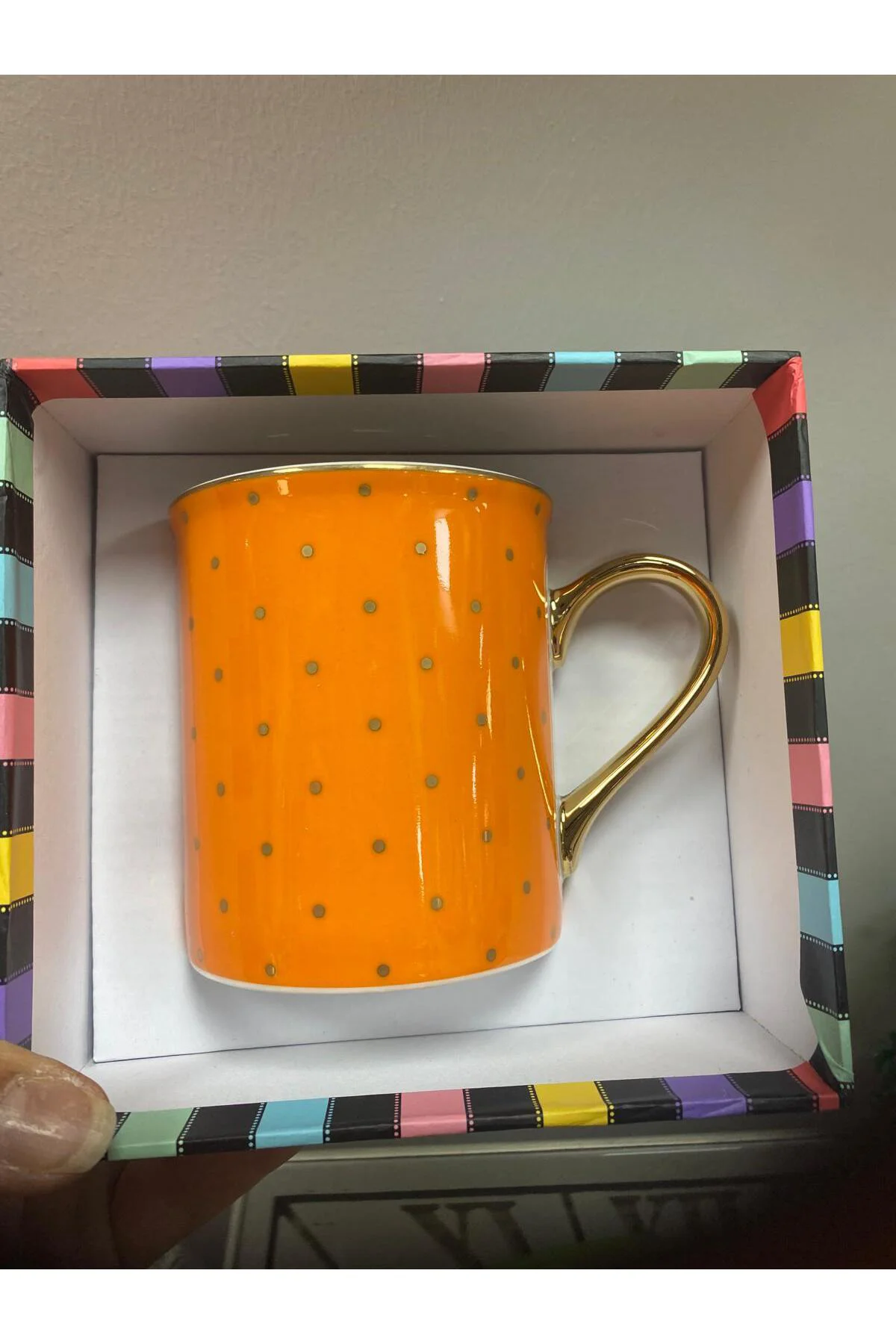 Puantiyeli Porselen Yaldızlı Kupa Renkli 200 ML