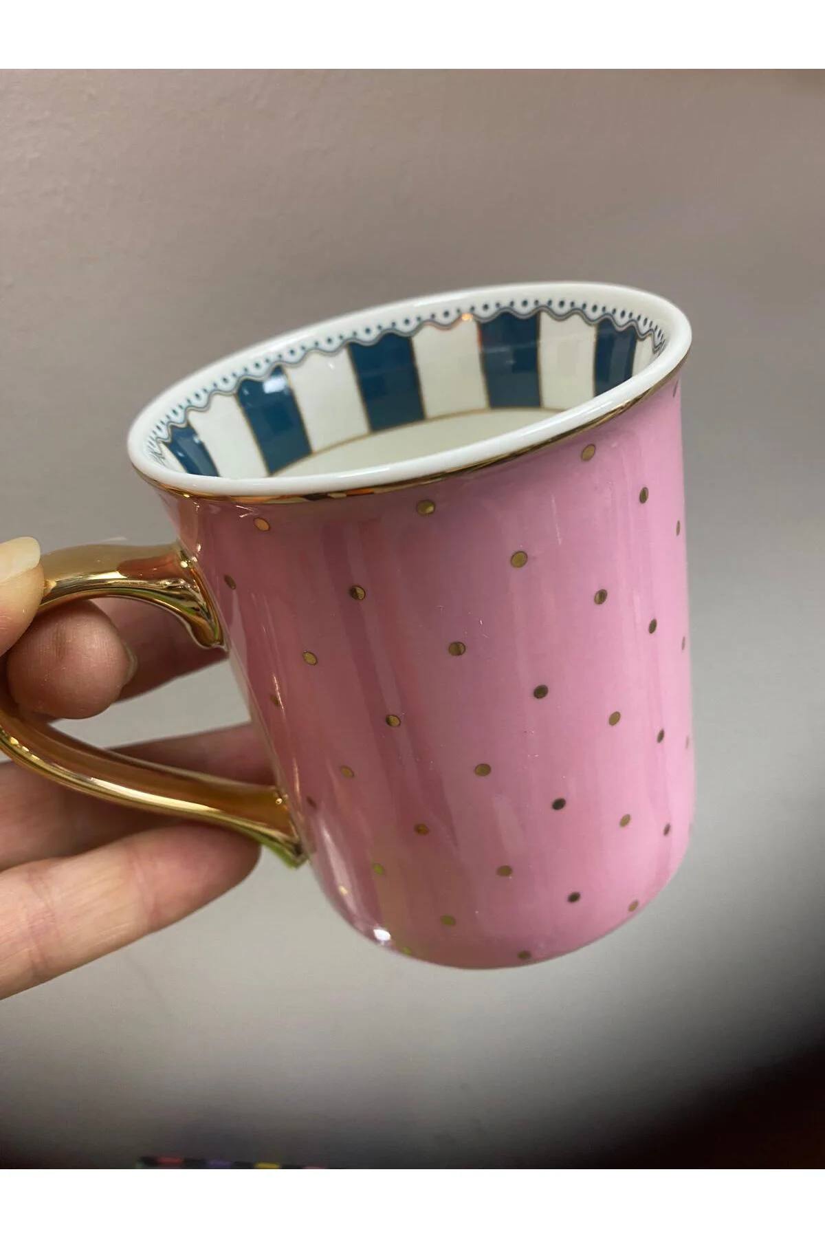Puantiyeli Porselen Yaldızlı Kupa Renkli 200 ML