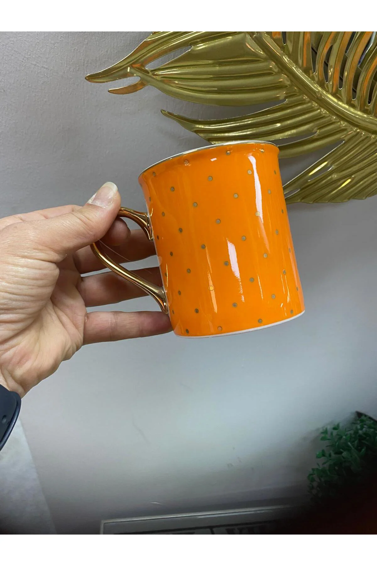 Puantiyeli Porselen Yaldızlı Kupa Renkli 200 ML