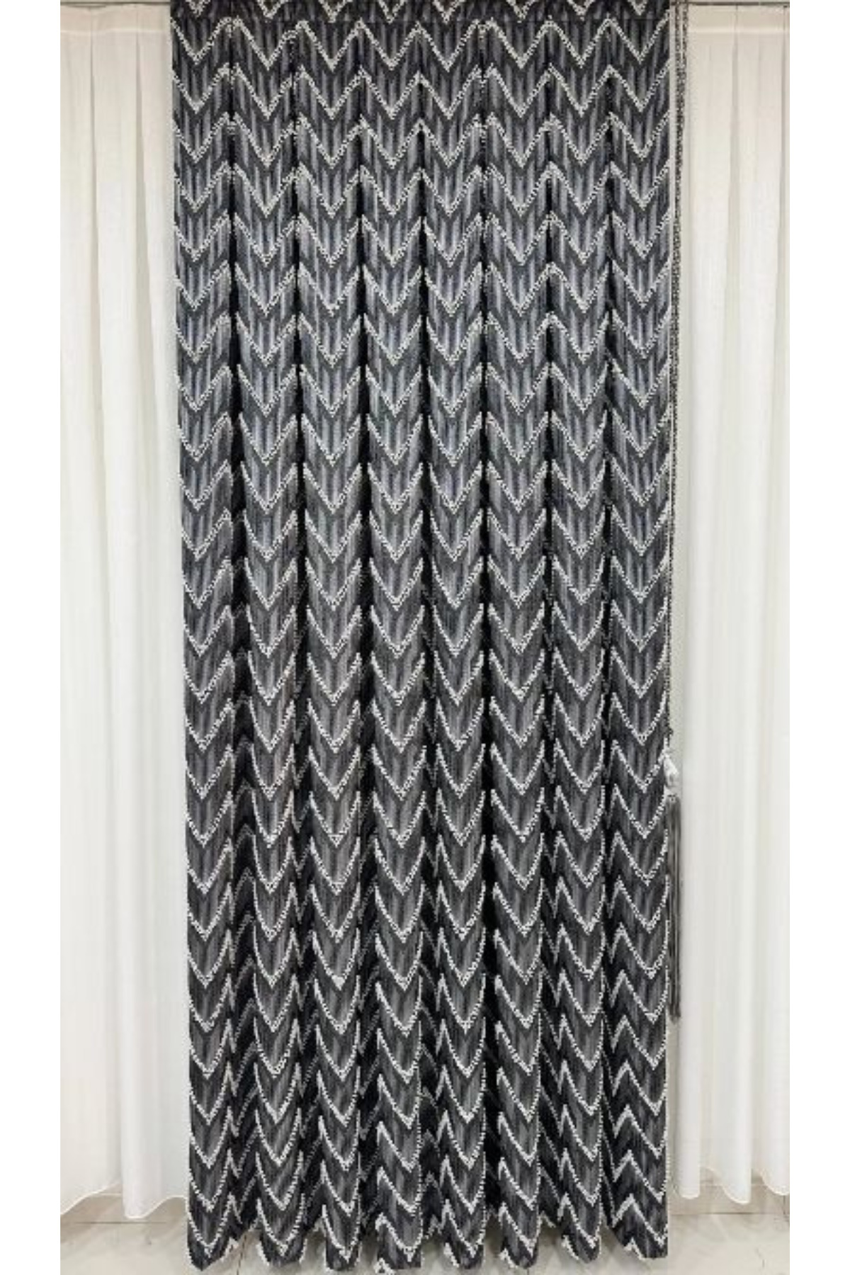 Özgün Home Püsküllü Antrasit Lüks Fon Perde (Tek Kanat + Aksesuar)