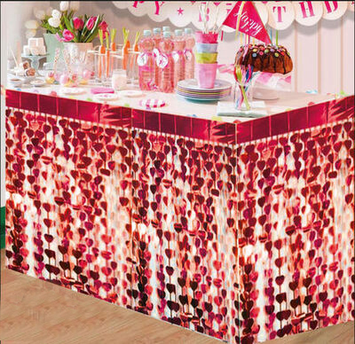 Püsküllü Işıltılı Metalize Kırmızı Kalpli Masa Eteği 75x360 cm Püsküllü Işıltılı Metalize Kırmızı Kalpli Masa Eteği 75x360 cm