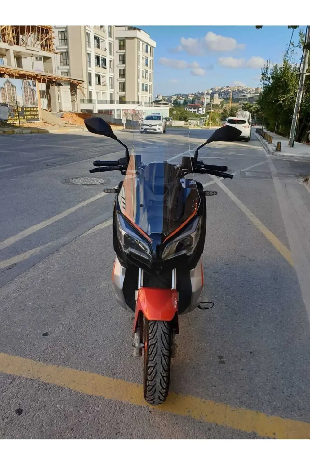 QJ ATR 125 Ön Cam 2023-2025 Model 75cm Şeffaf Renkli 4mm UZUN