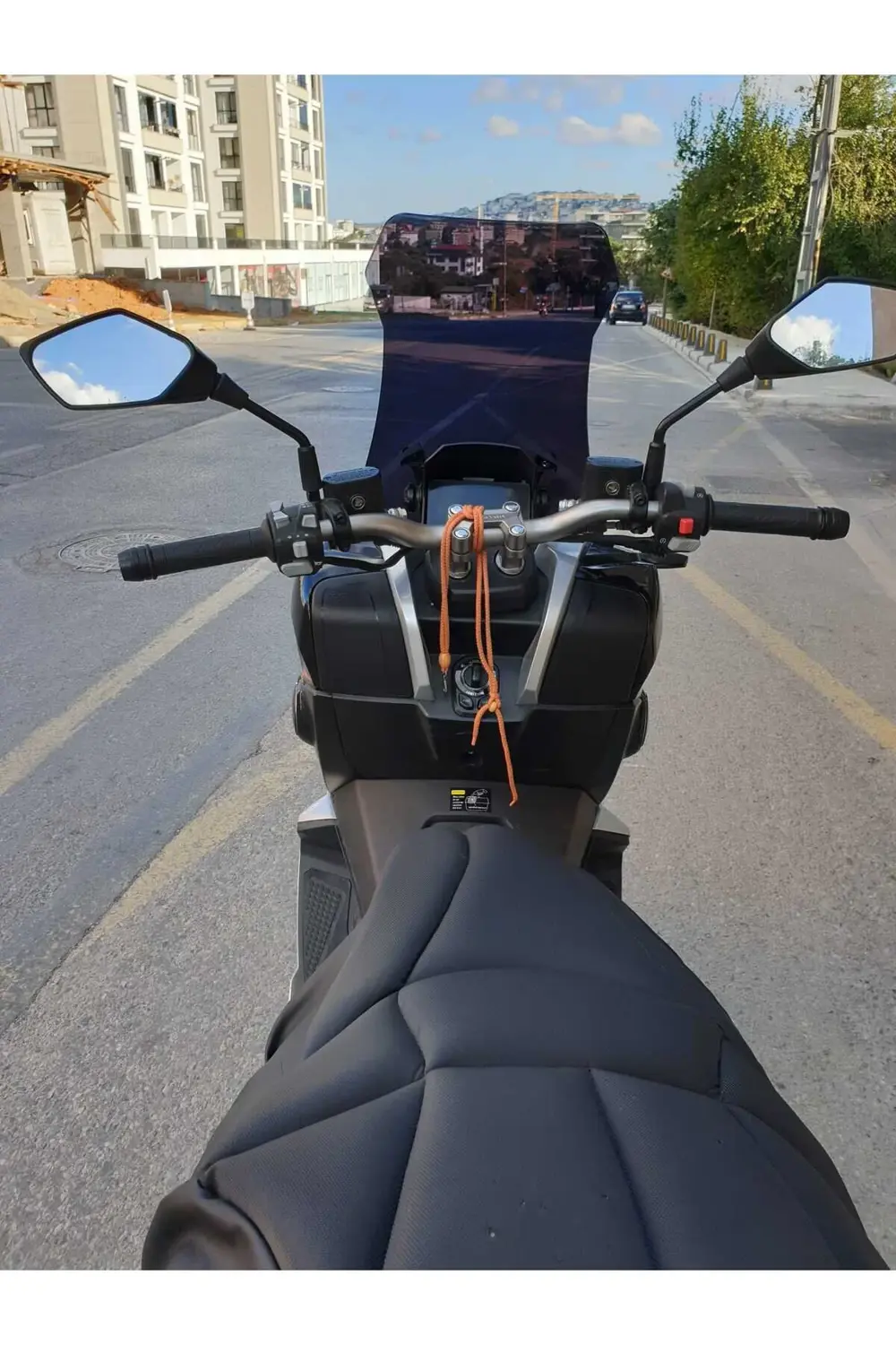 QJ ATR 125 Siperlik Ön Cam 2023-2025 Model 75cm Siyah Renkli 4mm