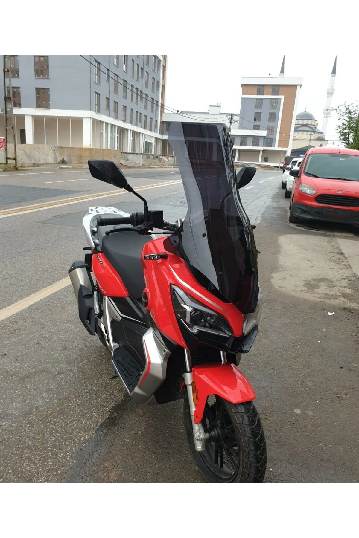QJ ATR 250 Ön Cam 2023-2026 Model 78cm Siyah Renkli 4mm UZUN