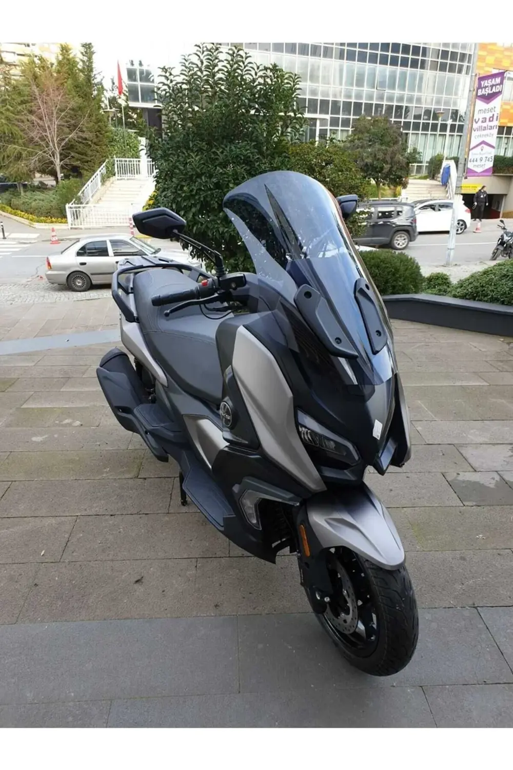 QJ Fort 350 Ön Cam 2023-2025 Model 74cm Füme Renkli 4mm UZUN