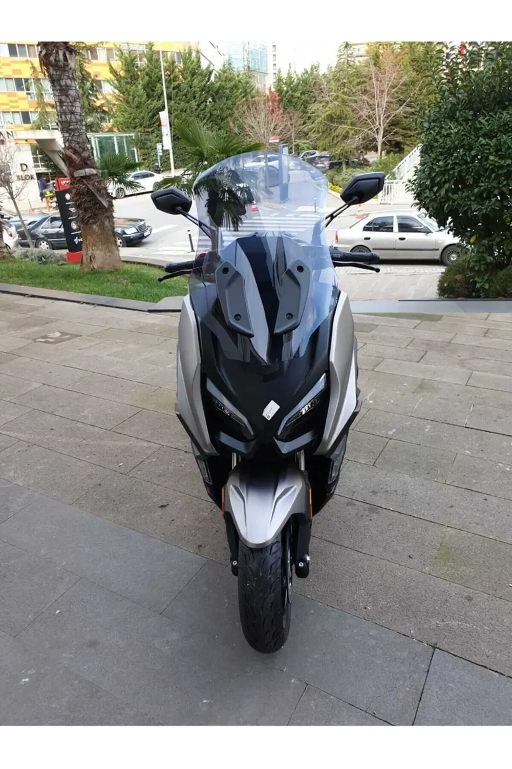 QJ Fort 350 Ön Cam 2023-2025 Model 74cm Füme Renkli 4mm UZUN