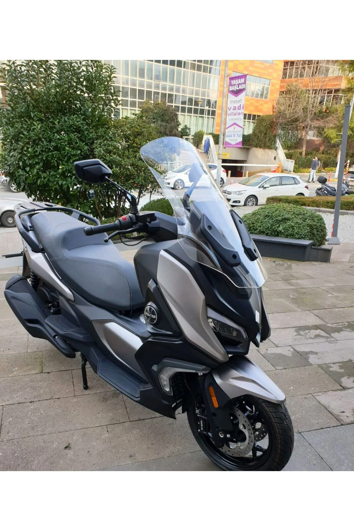 QJ Fort 350 Ön Cam 2023-2026 Model 74cm Şeffaf Renkli 4mm UZUN