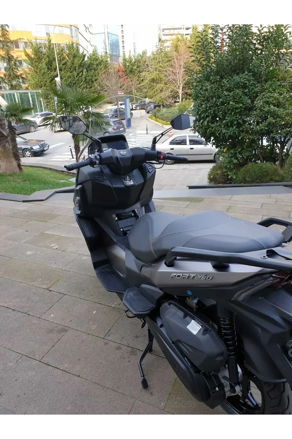QJ Fort 350 Siperlik Ön Cam 2023-2025 Model 74cm Şeffaf Renkli 4m