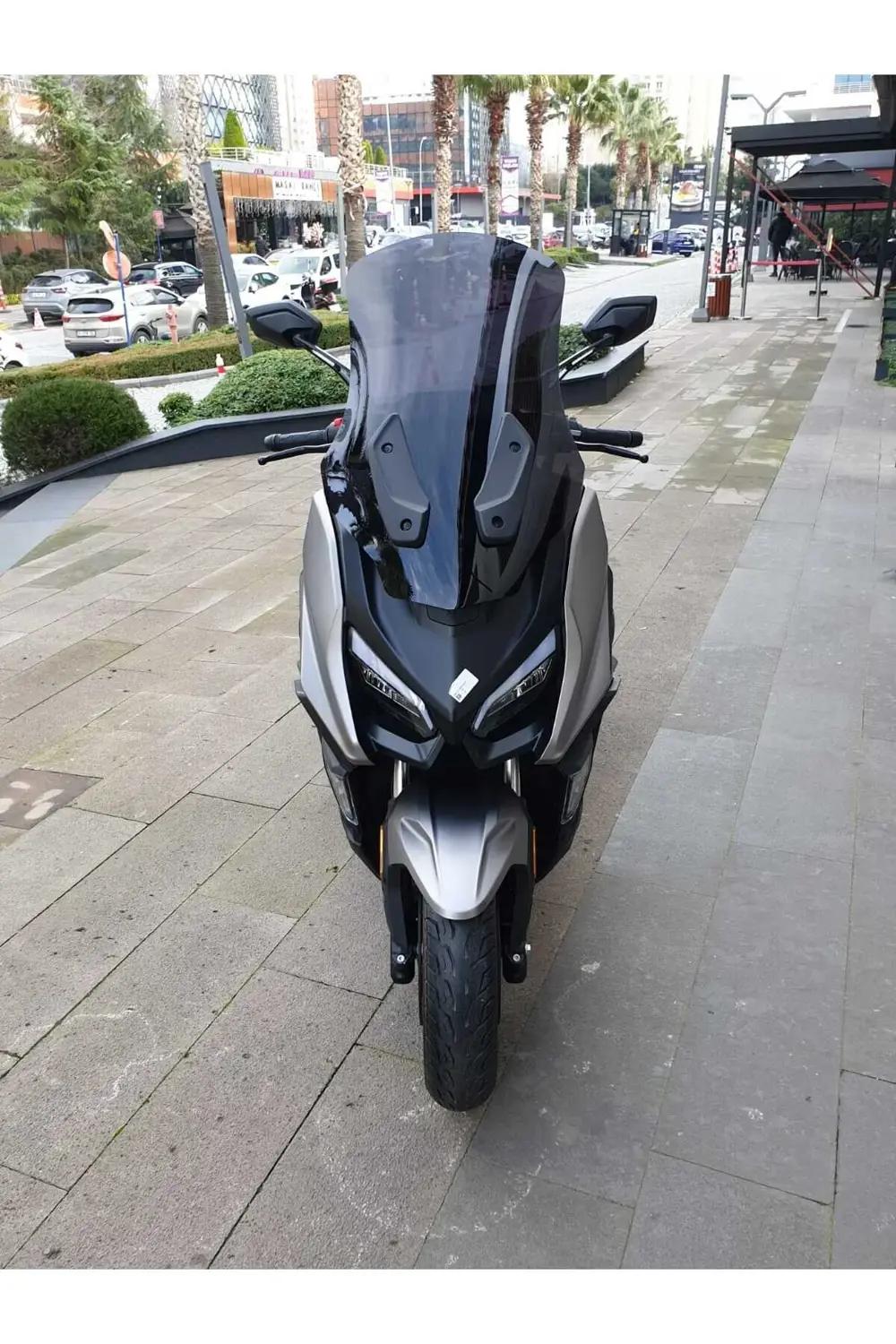 QJ Fort 350 Siperlik Ön Cam 2023-2025 Model 74cm Siyah Renkli 4mm