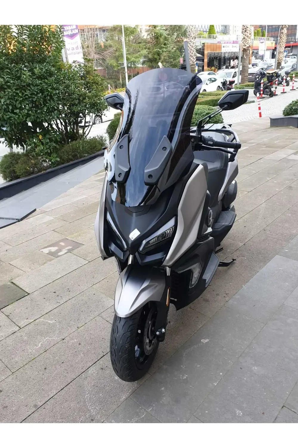 QJ Fort 350 Siperlik Ön Cam 2023-2025 Model 74cm Siyah Renkli 4mm