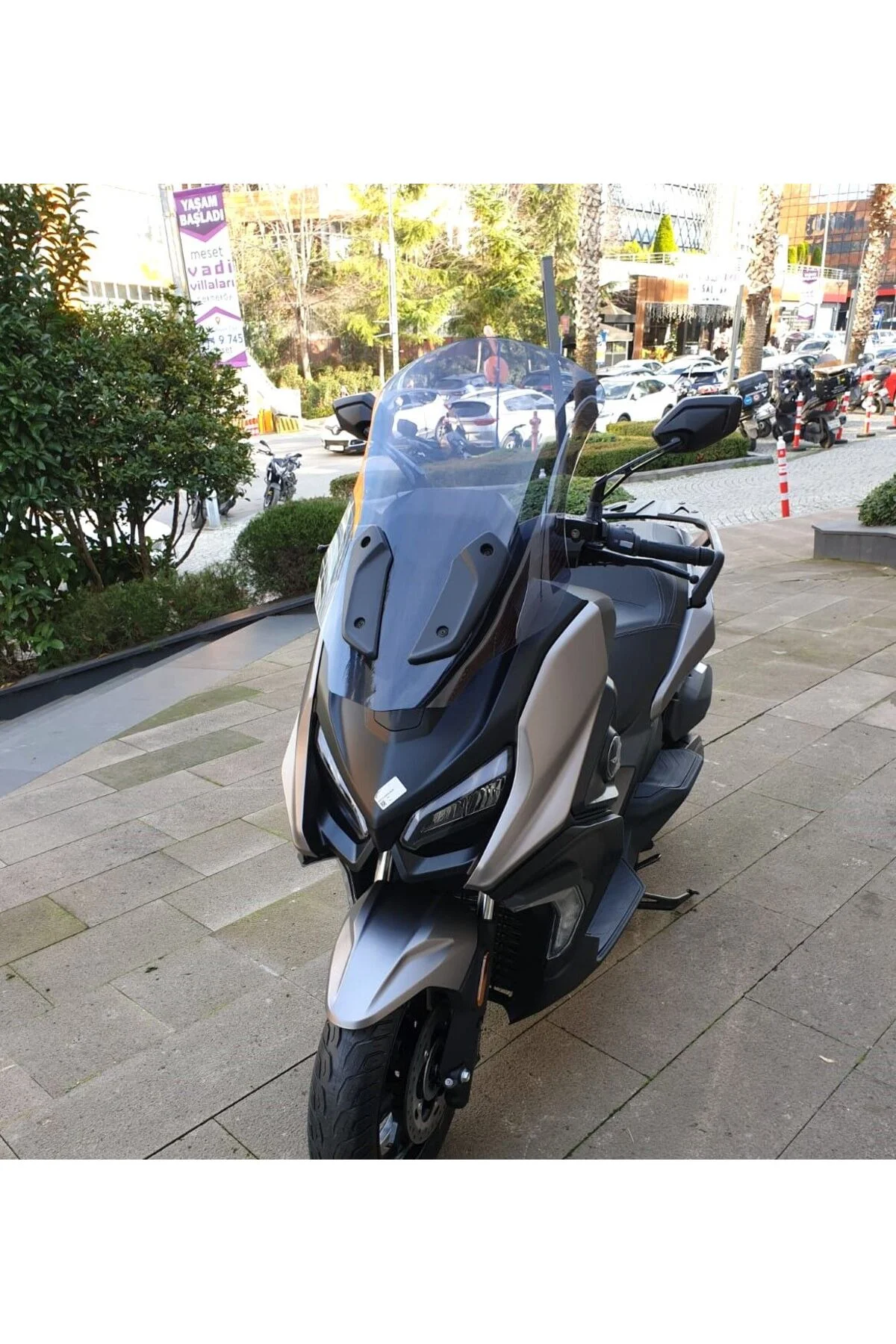 QJ Fort 600 Ön Cam 2023-2026 Model 74cm Füme Renkli 4mm UZUN - Görsel 8